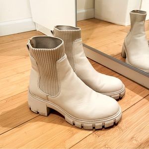 Steve Madden Hayle Platform Chelsea Boots